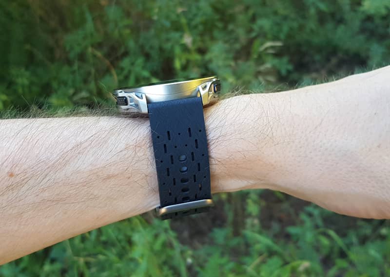 Trous bracelet